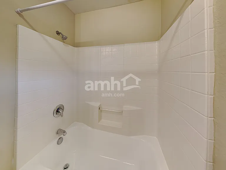 6436 Geneva Ln — Photo 15