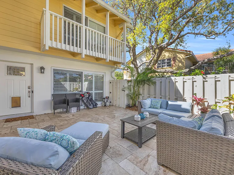 234 Seabreeze Cir — Photo 23
