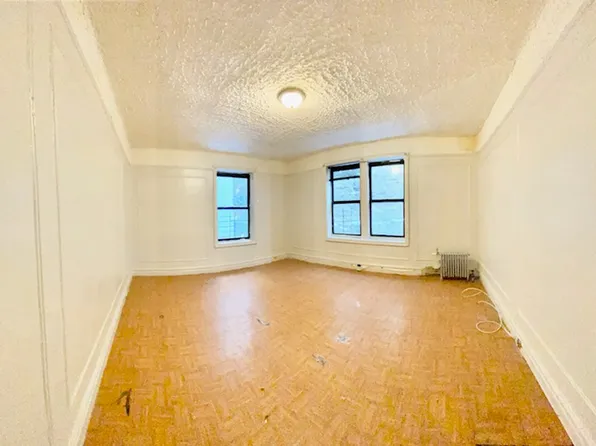 605 West 187th Street image 1 of 7