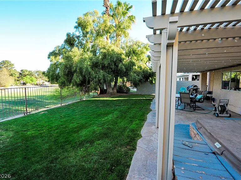 5432 Royal Vista Ln — Photo 29