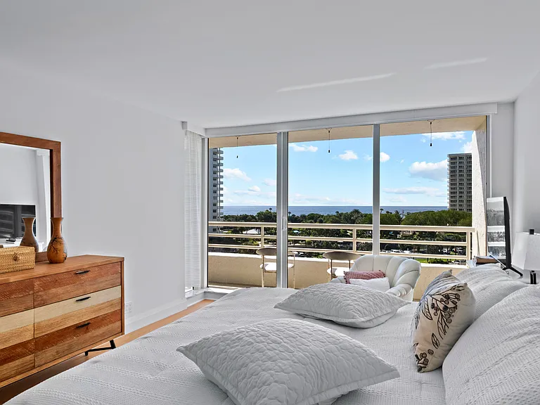 4201 N Ocean Blvd #608 — Photo 31