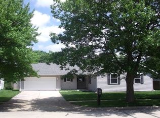 221 N Bridge Rd, Dekalb, IL 60115