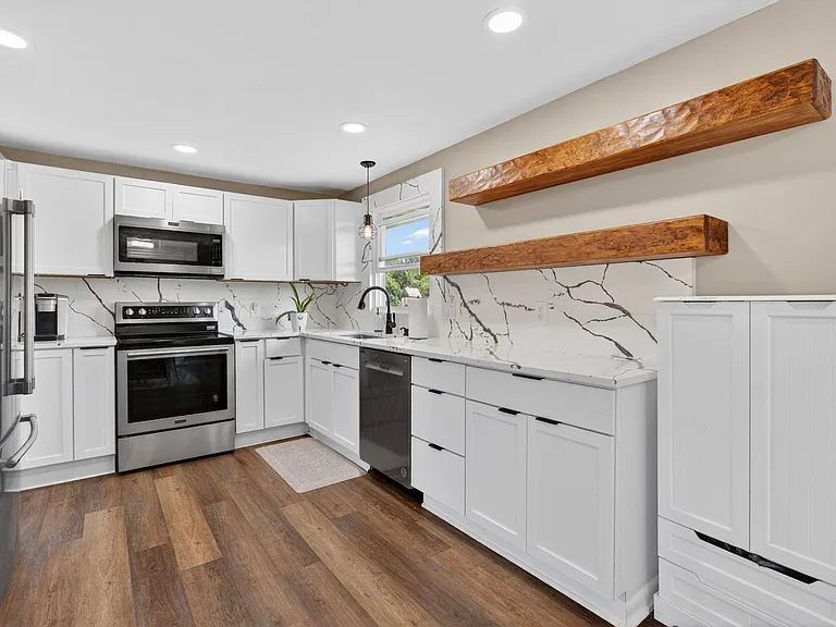 2091 W State Route 102 — Photo 14