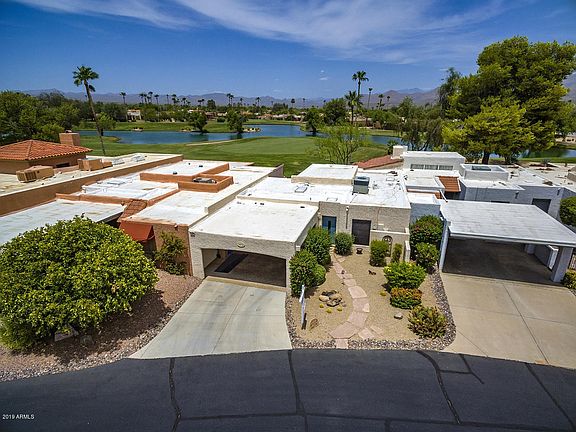 Golf Course, Pond & Mountain Views!