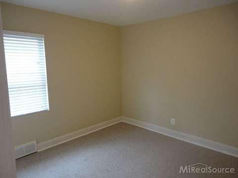 5th image of 1758 E Marshall St
