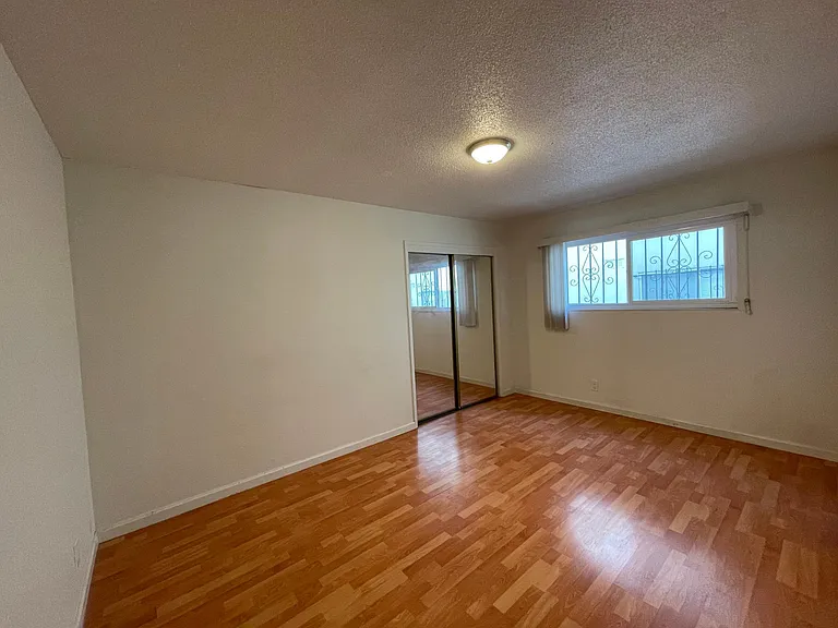 1617 San Joaquin St — Photo 4