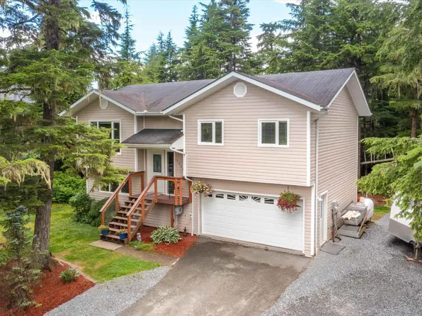 10620 Horizon Dr, Juneau, AK 99801