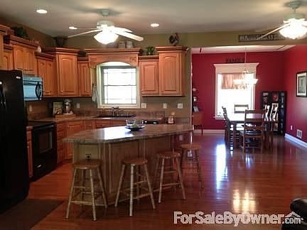 3rd image of 169 Pare Ct