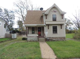 5996 Ide Rd, Newfane, NY 14108