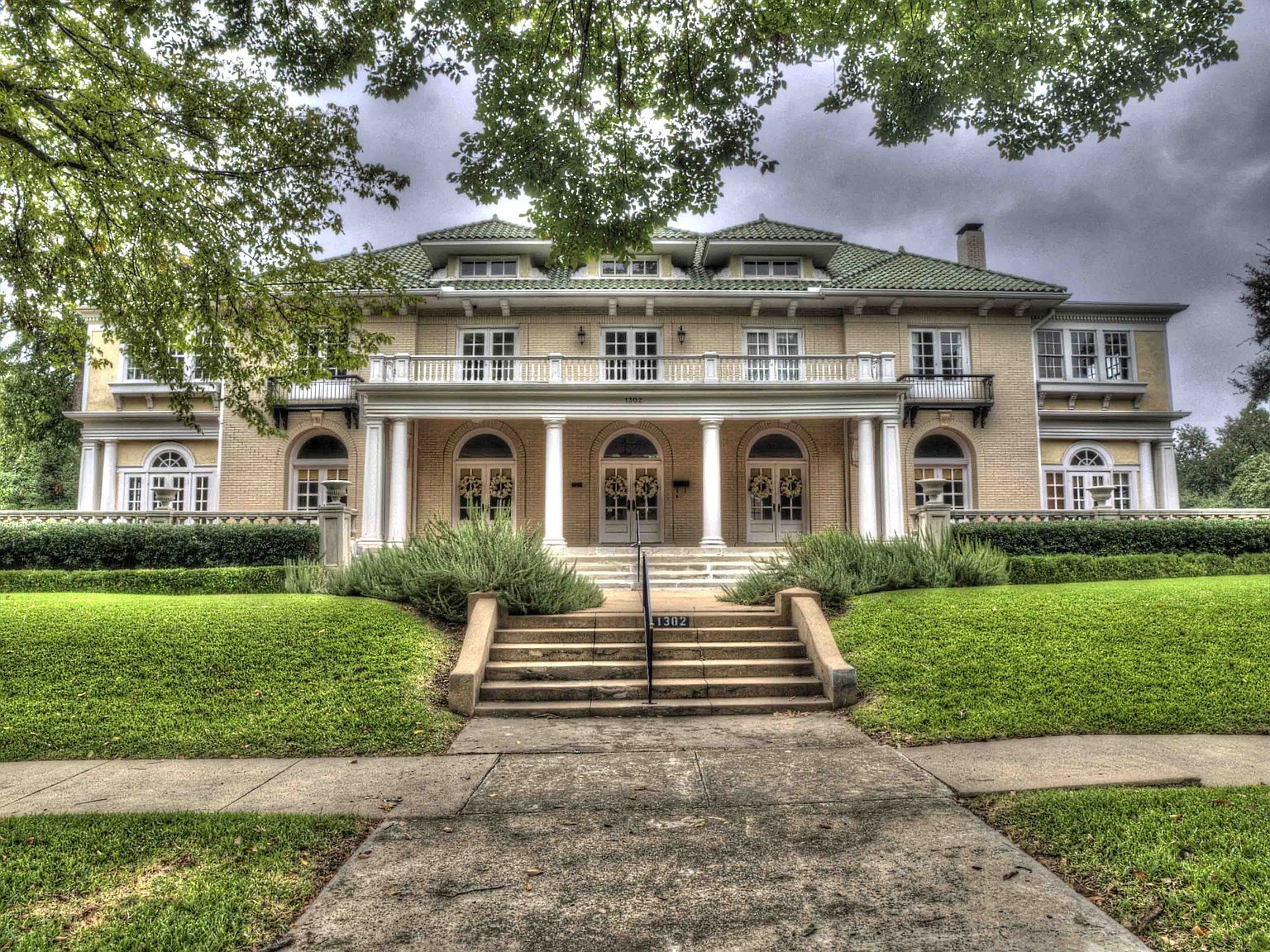 1302 Elizabeth Blvd, Fort Worth, TX 76110 Zillow