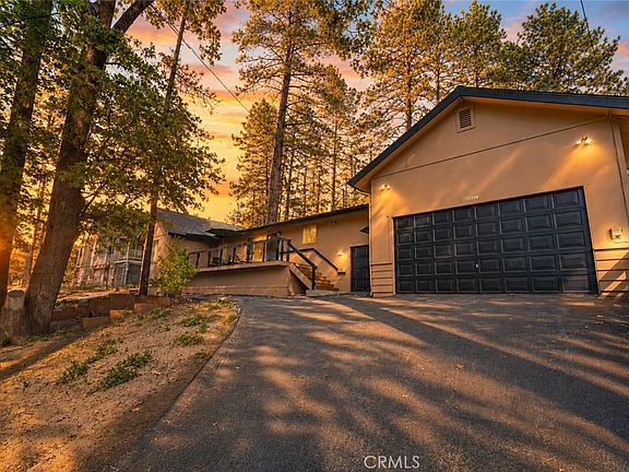 2nd image of 25220 Rim Rock Rd