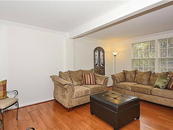 3rd image of 14610 Woodspring Ct