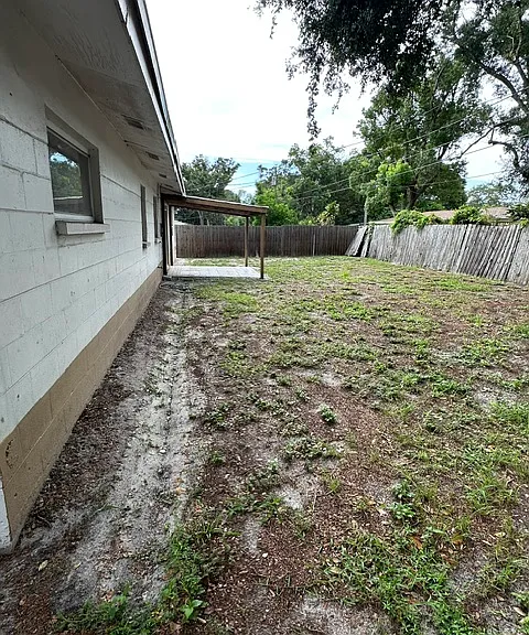 1470 Parkwood St — Photo 15