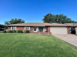 2902 Candlestick Ln, Enid, OK 73703