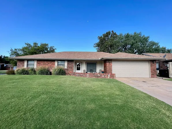 2902 Candlestick Ln, Enid, OK 73703