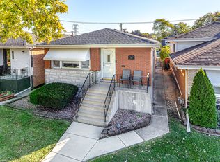 7517 Long Ave, Burbank, IL 60459
