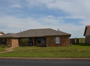 1402 N Nolan River Rd APT A, Cleburne, TX 76033