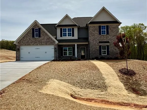 249 Enclave Dr, Clemmons, NC 27012
