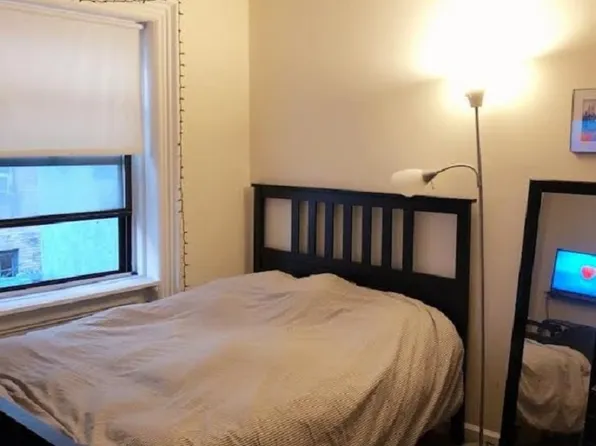 130 East 36th Street image 1 of 5