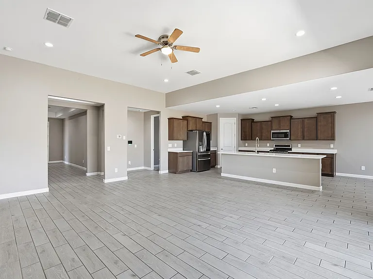 38213 W San Clemente St — Photo 14