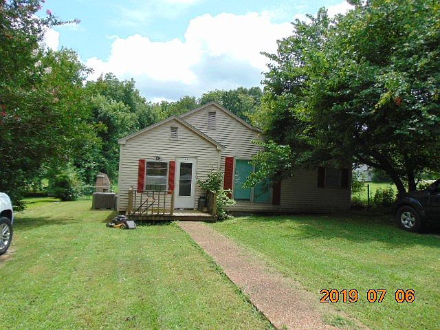 1st image of 319 E Parkview St