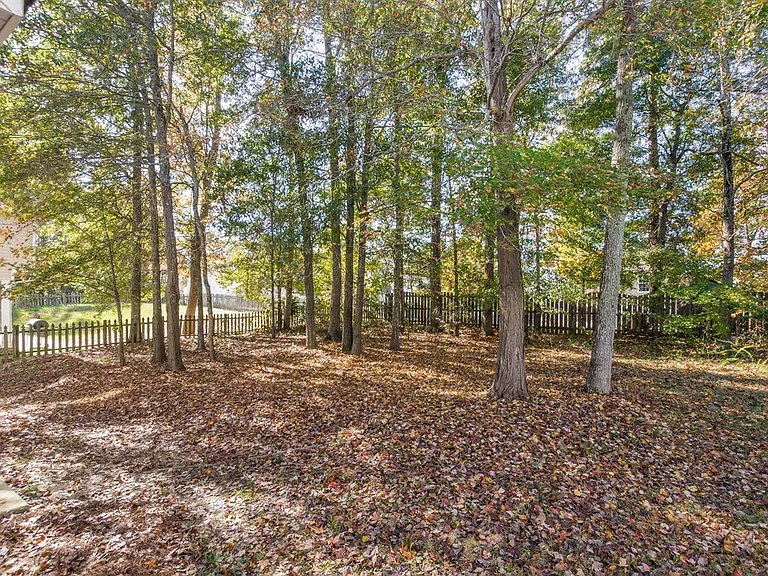 4521 Hyperion Ct — Photo 17