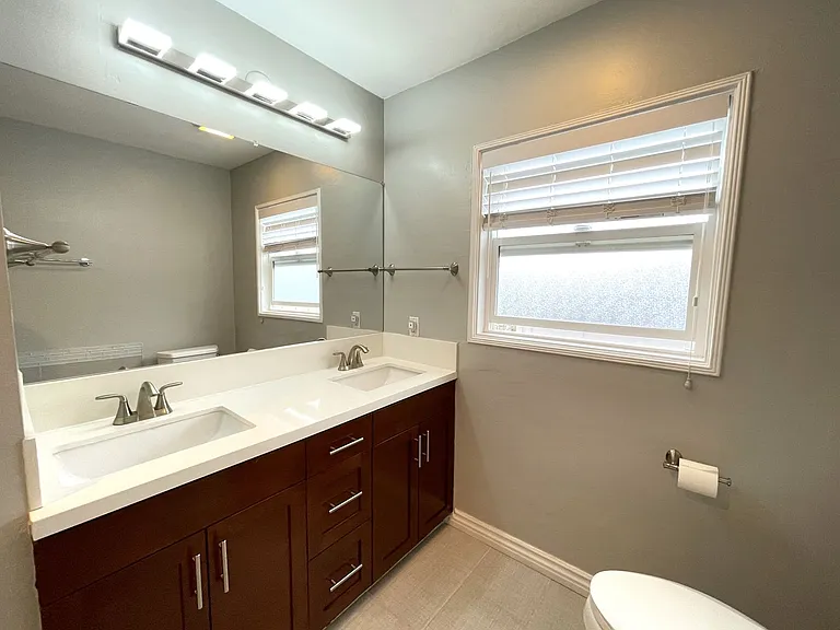 716 W Upas St — Photo 21
