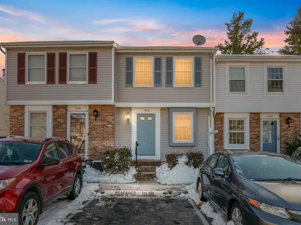1638 10th St S, Arlington, VA 22204