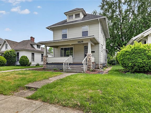 3rd image of 1429 Broadway St
