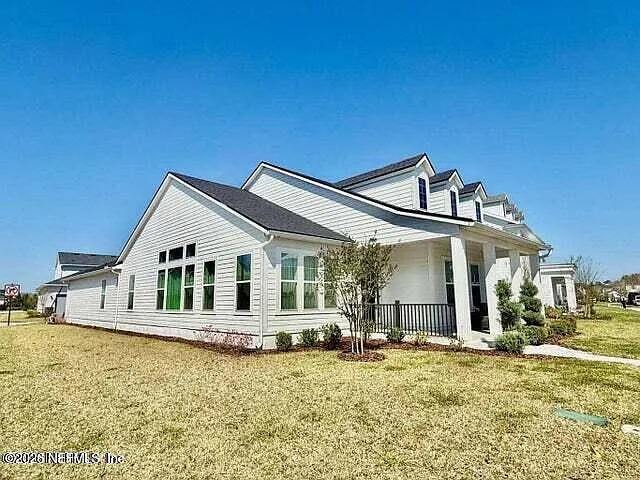 4 bed, 3.0 bath, 2682 sqft, $5,945 — Photo 3
