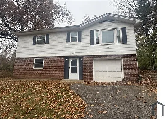 101 Scott Ave