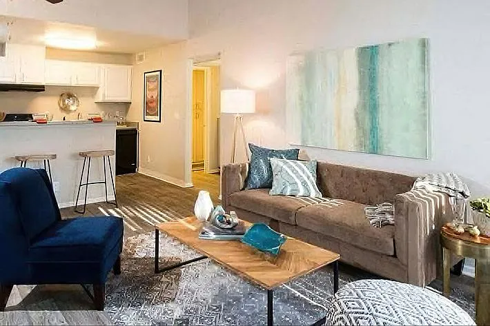 Monte Vista Apartments — Photo 3