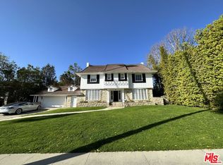 619 N Canon Dr, Beverly Hills, CA 90210