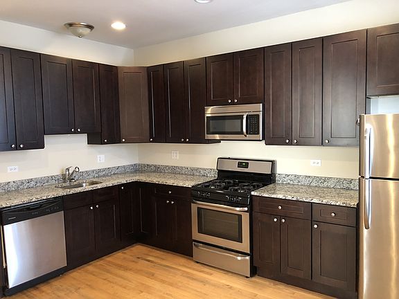 2nd image of 5407 N Ravenswood Ave #1