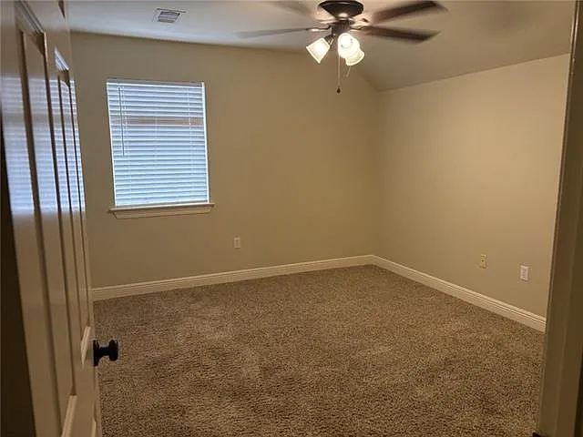 115 Ayshire Ct — Photo 25