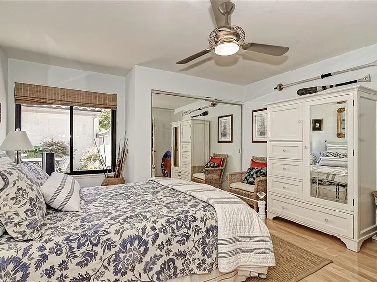 11 Kingston Ct E — Photo 6