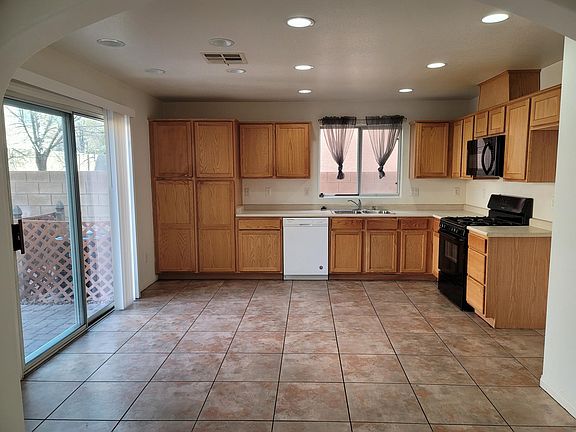 2nd image of 8868 Skyline Peak Ct