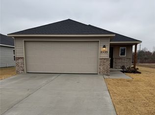2533 E Fox Meadow St, Siloam Springs, AR 72761