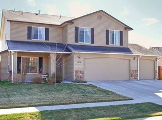 1916 N Black Fire Pl, Star, ID 83669
