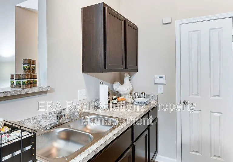 1605-108 Gilmore Park Ave — Photo 6
