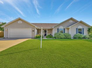 3906 Glenn Brooke Rd, Champaign, IL 61822