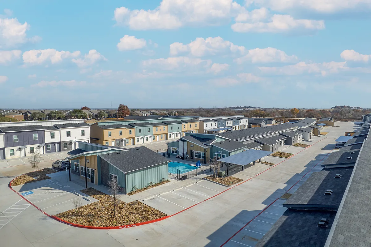 Building Photo - Alps Stephenville