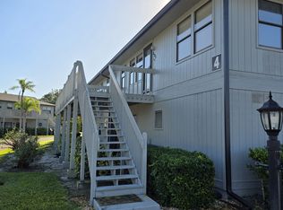 625 Centre Ct SW APT 201, Vero Beach, FL 32962