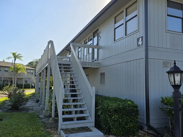 625 Centre Ct SW, Vero Beach, FL