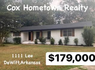 1111 Lee St, Dewitt, AR 72042