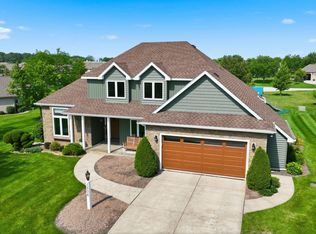 1506 Bell Brook Blvd, Bluffton, IN 46714