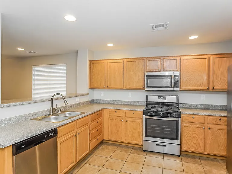 1040 Valetta Flat Ave — Photo 8