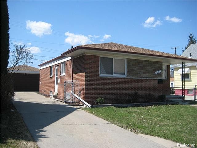 1st image of 2122 11th St