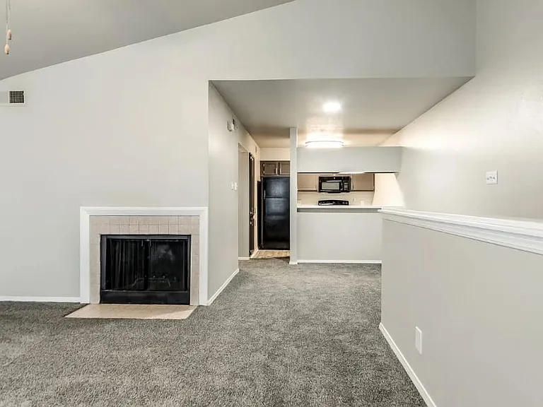 Woodland Oaks Apartments — Photo 19