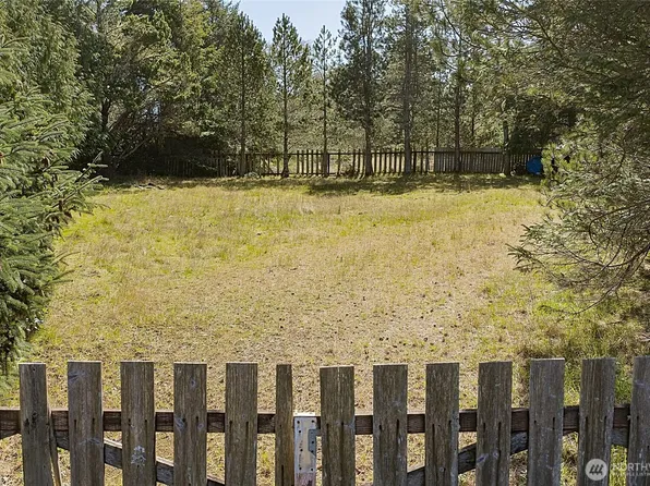 628 E Chance a La Mer NE, Ocean Shores, WA 98569